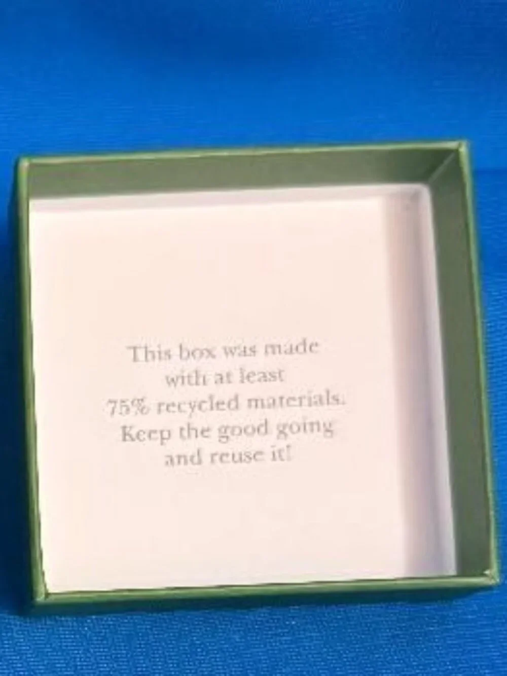 NEW ~ BNIB KATE SPADE VICTORIA SPARKLING CRYSTAL CLUSTER STUD / PIERCED EARRINGS